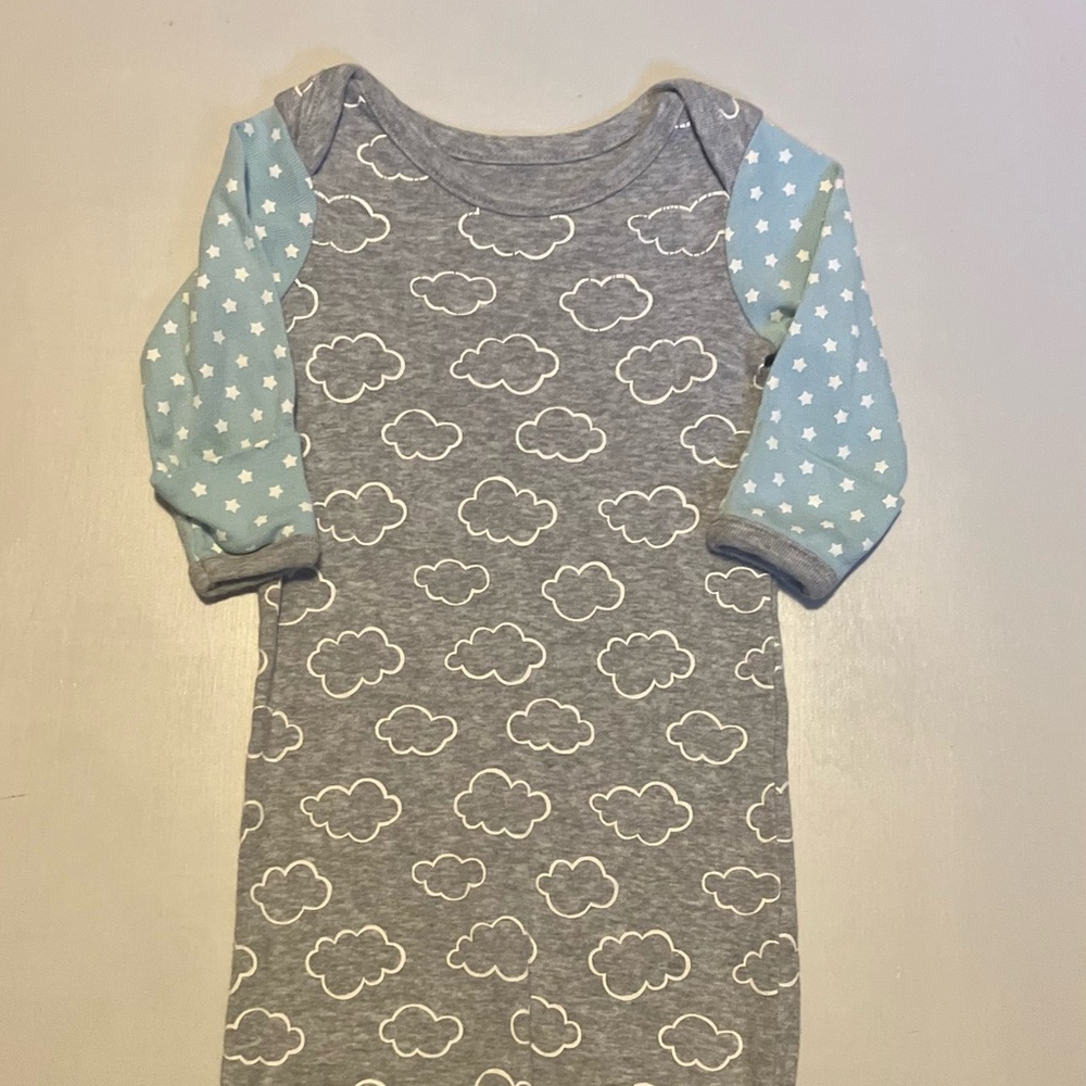 Skip*Hop Sleep Gown w/Foldover Mitts, Gray/Aqua w/Cloud Print - OS (3 mo) (GUC)
